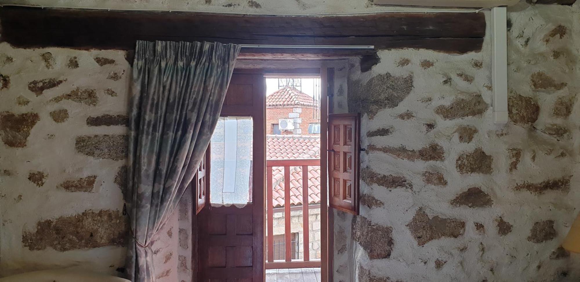 Casa Dona Ligia Pensionat Mijares  Exteriör bild